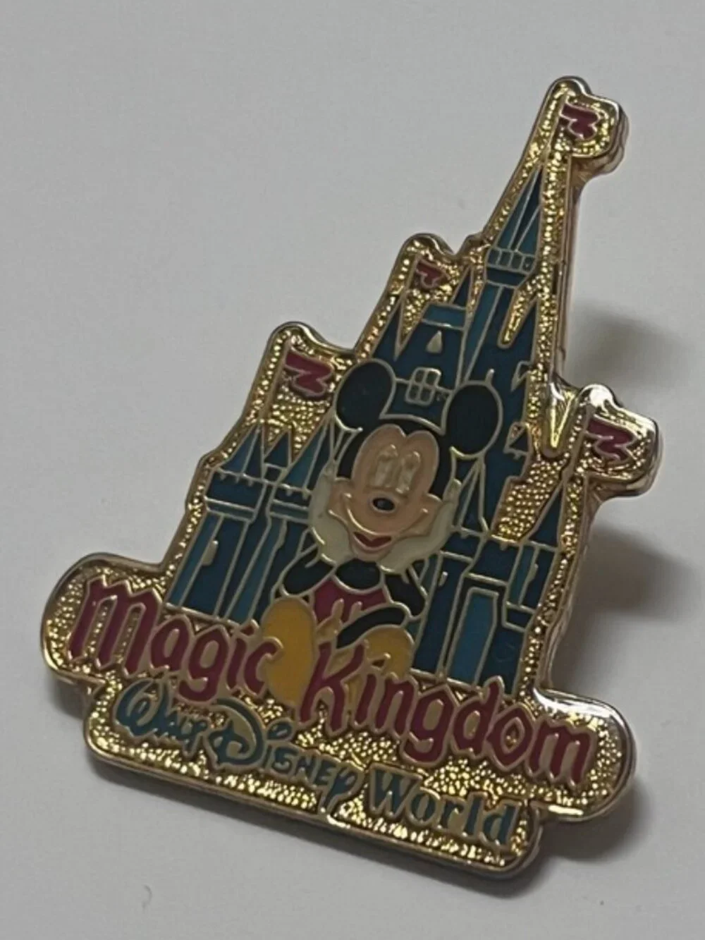 disney mickey mouse magic kingdom castle gold pin ✨